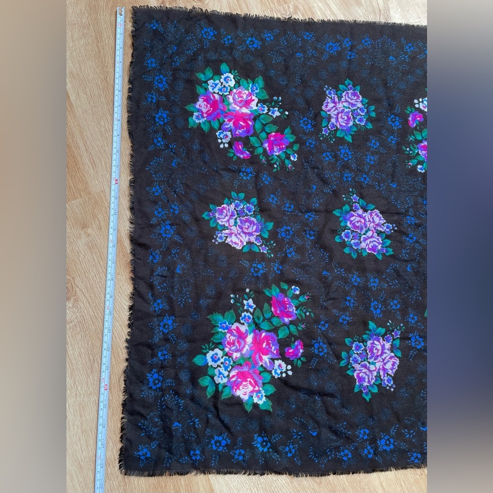 Vintage Glentex square scarf wrap black floral pink purple blue raw hem - Picture 4 of 6